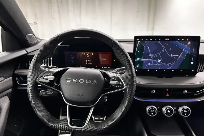 Skoda Superb din 2025 cu 9.988 km - oferta SKO243942 - foto 16