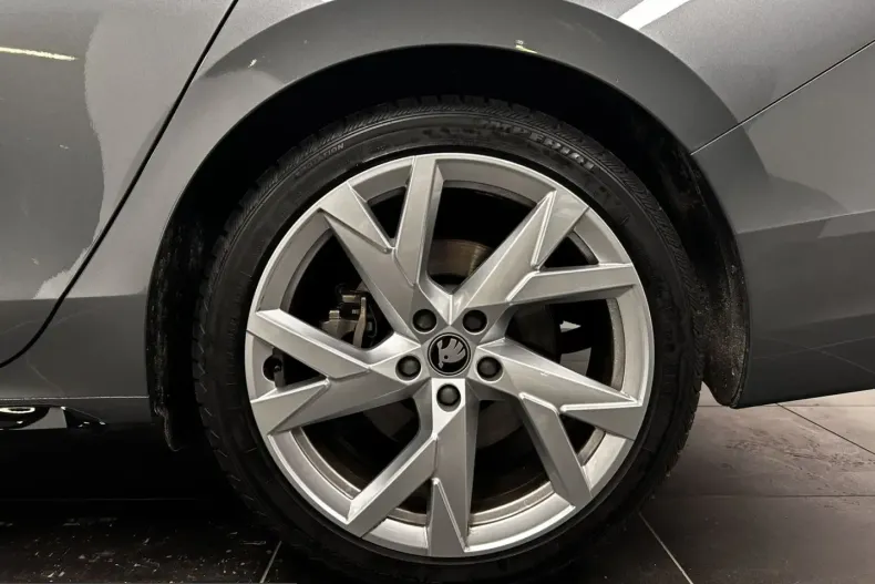 Skoda Superb din 2025 cu 9.988 km - oferta SKO243942 - foto 33