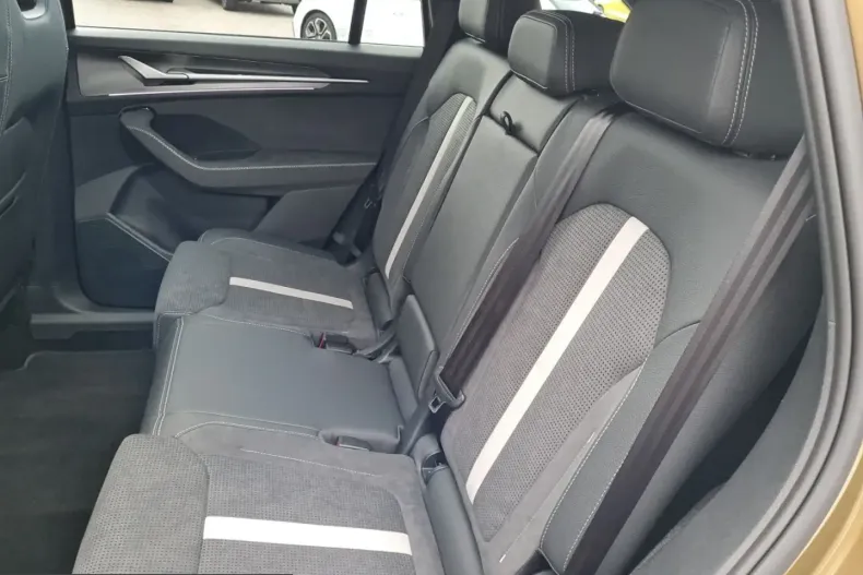 Skoda Kodiaq din 2025 cu 13.900 km - oferta SKO243950 - foto 10