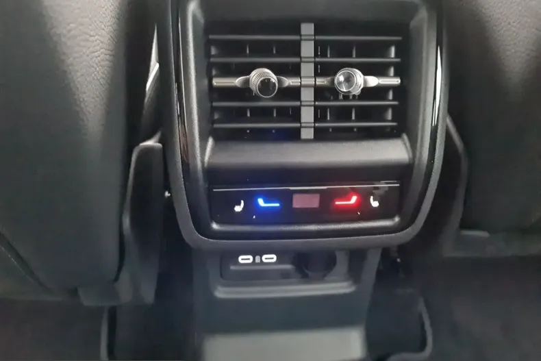 Skoda Kodiaq din 2025 cu 13.900 km - oferta SKO243950 - foto 15