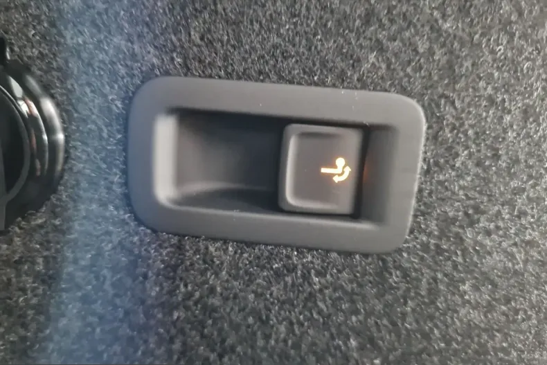 Skoda Kodiaq din 2025 cu 13.900 km - oferta SKO243950 - foto 18