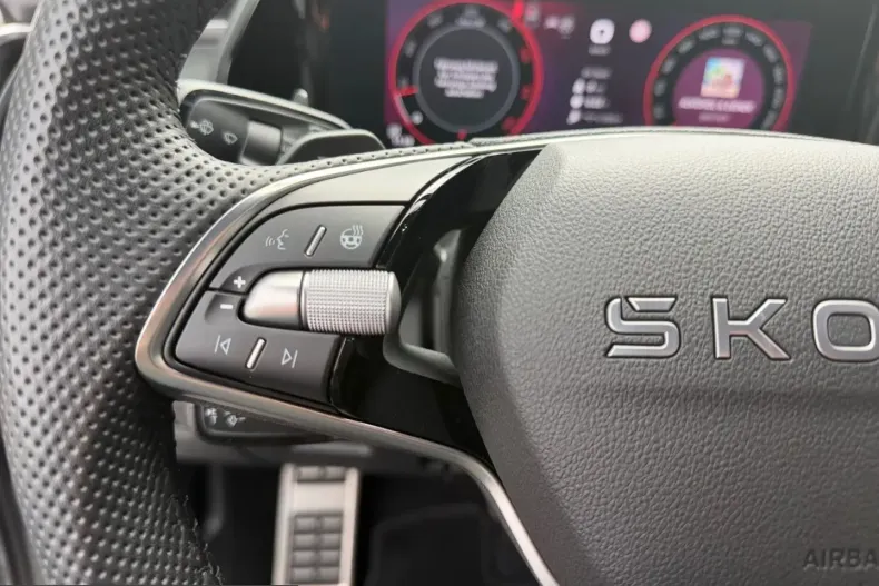 Skoda Kodiaq din 2025 cu 17.177 km - oferta SKO243951 - foto 9