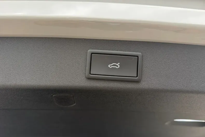 Skoda Kodiaq din 2025 cu 17.177 km - oferta SKO243951 - foto 18