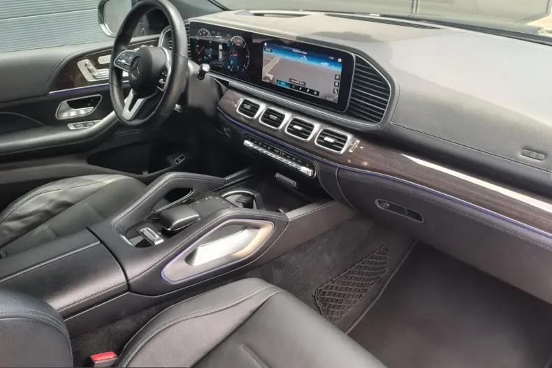 Mercedes-Benz GLE 400 (Clasa GLE) din 2021 cu 79.860 km - oferta MER243956 - foto 21