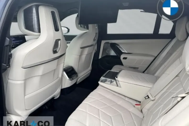 BMW 750 (Seria 7) din 2025 cu 39.286 km - oferta BMW243957 - foto 8