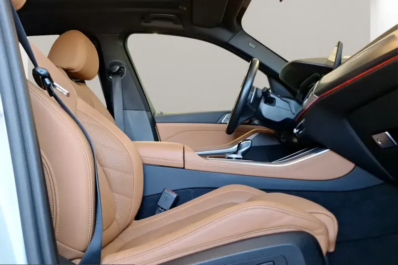 BMW X5 (Seria X) din 2023 cu 54.499 km - oferta BMW243959 - foto 8