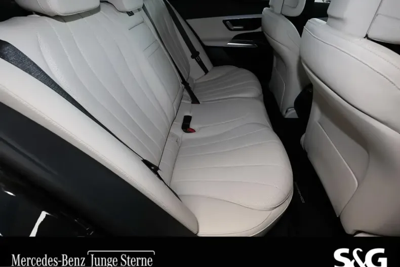 Mercedes-Benz E 200 (Clasa E) din 2025 cu 23.240 km - oferta MER243962 - foto 6