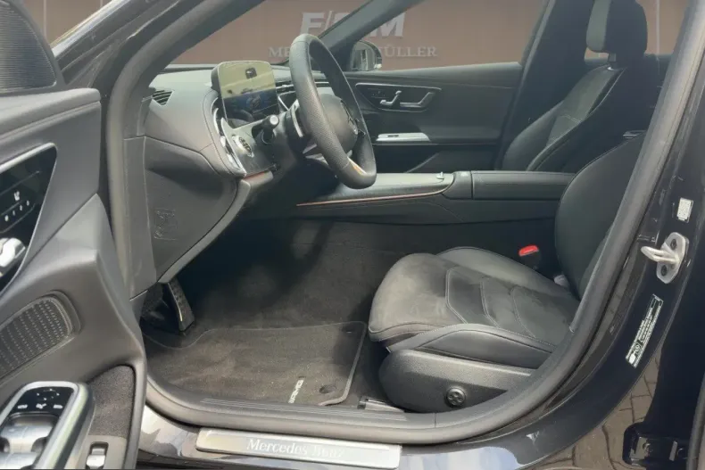 Mercedes-Benz E 450 (Clasa E) din 2025 cu 12.632 km - oferta MER243963 - foto 6