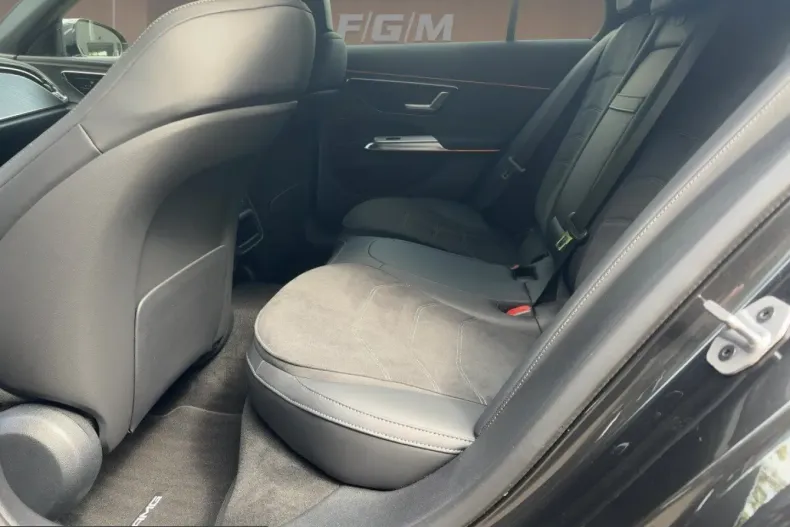 Mercedes-Benz E 450 (Clasa E) din 2025 cu 12.632 km - oferta MER243963 - foto 7