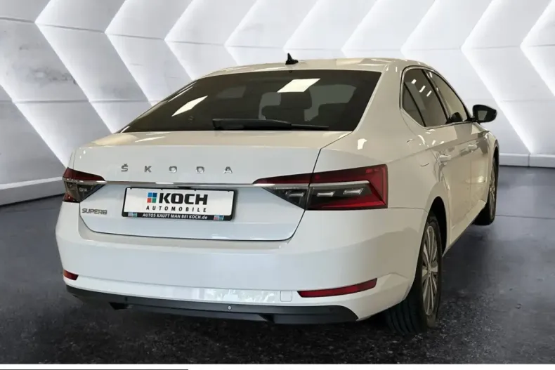 Skoda Superb din 2023 cu 30.650 km - oferta SKO243968 - foto 3