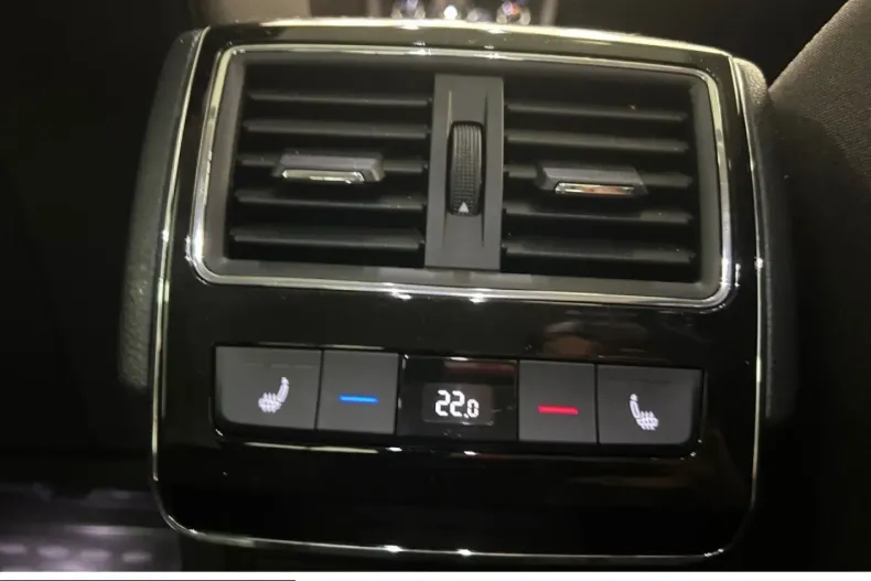 Skoda Superb din 2023 cu 30.650 km - oferta SKO243968 - foto 25