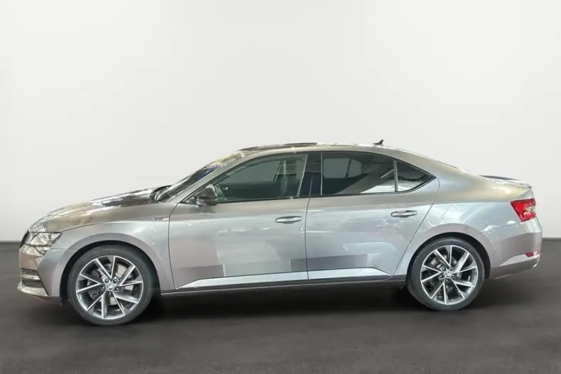 Skoda Superb din 2023 cu 90.914 km - oferta SKO243969 - foto 2