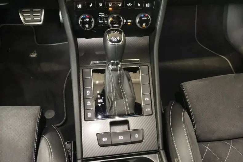 Skoda Superb din 2023 cu 90.914 km - oferta SKO243969 - foto 13