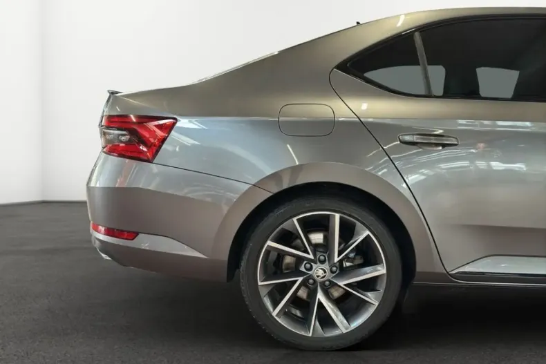Skoda Superb din 2023 cu 90.914 km - oferta SKO243969 - foto 22
