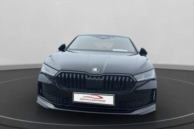 Skoda Superb din 2025 cu 30.000 km - oferta SKO243975 - foto 2