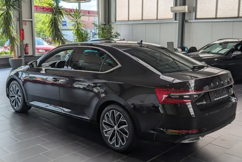 Skoda Superb din 2022 cu 86.000 km - oferta SKO243979 - foto 2