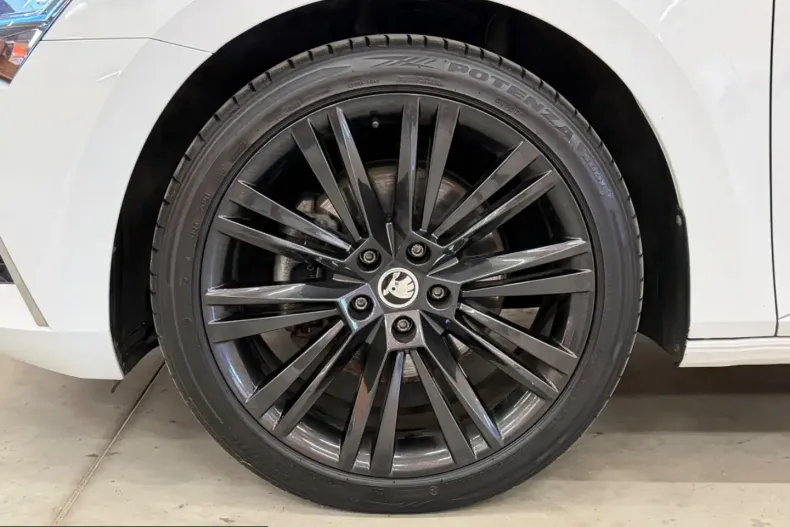 Skoda Superb din 2023 cu 78.603 km - oferta SKO243982 - foto 7