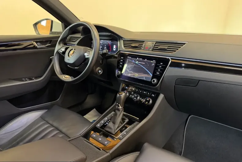 Skoda Superb din 2023 cu 78.603 km - oferta SKO243982 - foto 24