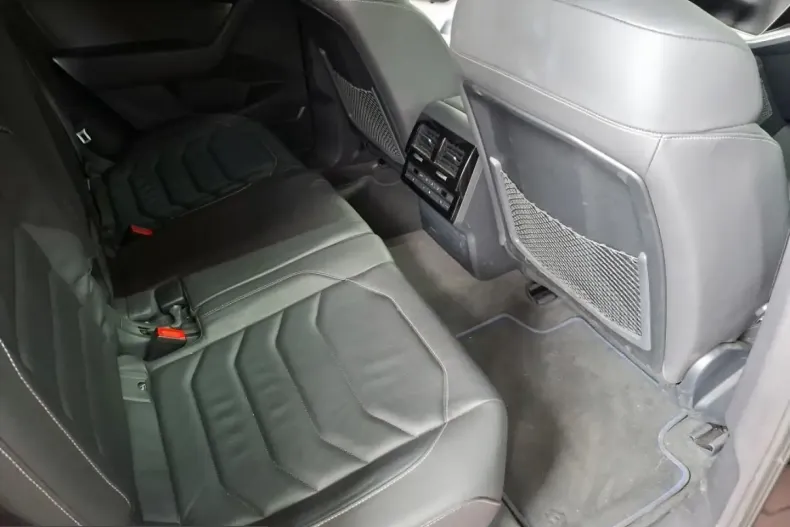 Volkswagen Touareg din 2023 cu 58.561 km - oferta VOL243984 - foto 8
