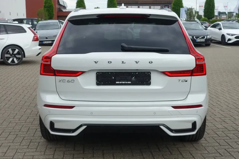 Volvo XC60 din 2025 cu 9.058 km - oferta VOL243985 - foto 5