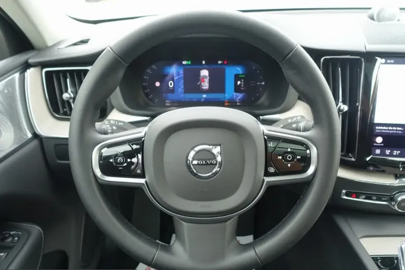 Volvo XC60 din 2025 cu 9.058 km - oferta VOL243985 - foto 13