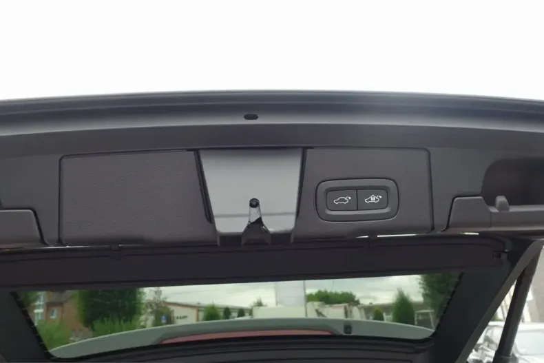 Volvo XC60 din 2025 cu 30.980 km - oferta VOL243986 - foto 12