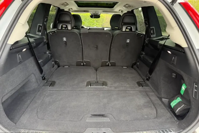 Volvo XC90 din 2023 cu 59.000 km - oferta VOL243999 - foto 13