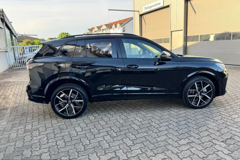 Volkswagen Tiguan din 2025 cu 29.850 km - oferta VOL244008 - foto 12