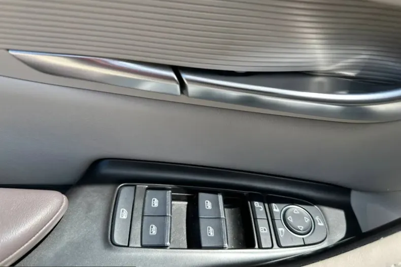BYD Seal U din 2025 cu 6.805 km - oferta BYD244012 - foto 14