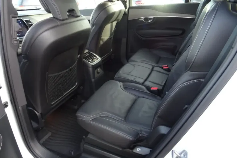 Volvo XC90 din 2024 cu 37.500 km - oferta VOL244013 - foto 8