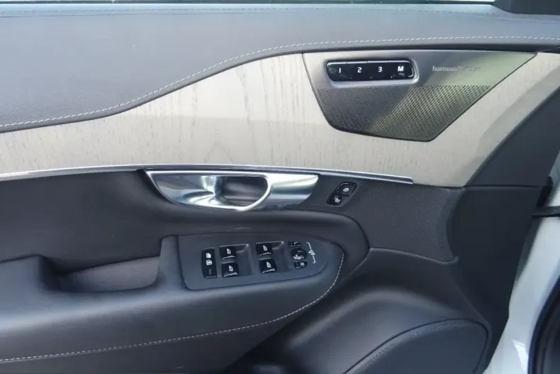 Volvo XC90 din 2024 cu 37.500 km - oferta VOL244013 - foto 12