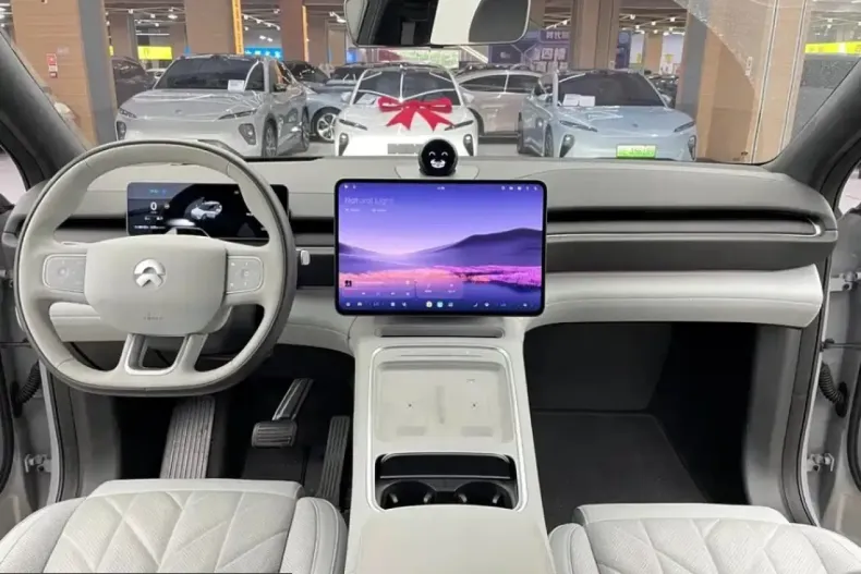 NIO EL6 din 2025 cu 10.000 km - oferta NIO244022 - foto 6