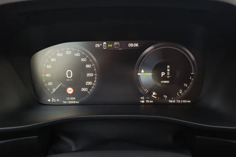 Volvo XC40 din 2021 cu 121.204 km - oferta VOL244023 - foto 10
