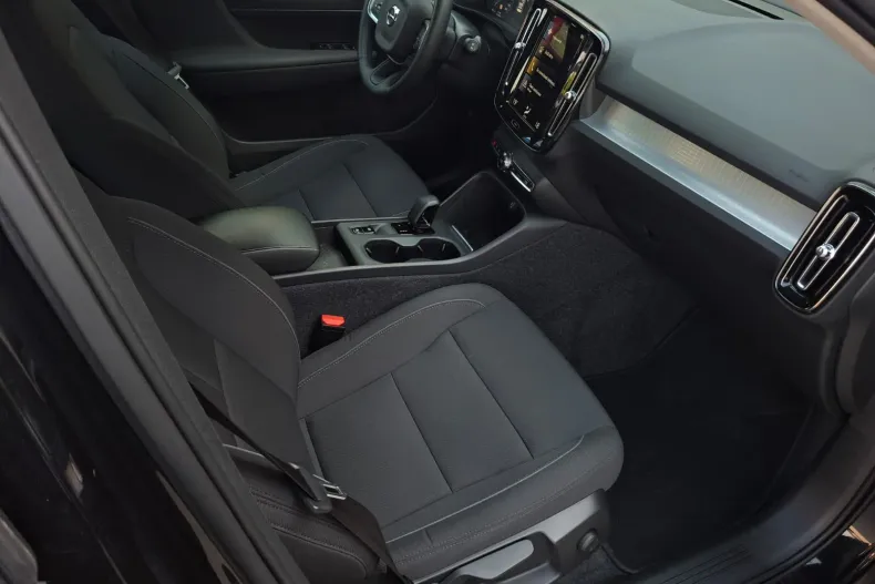 Volvo XC40 din 2021 cu 121.204 km - oferta VOL244023 - foto 11