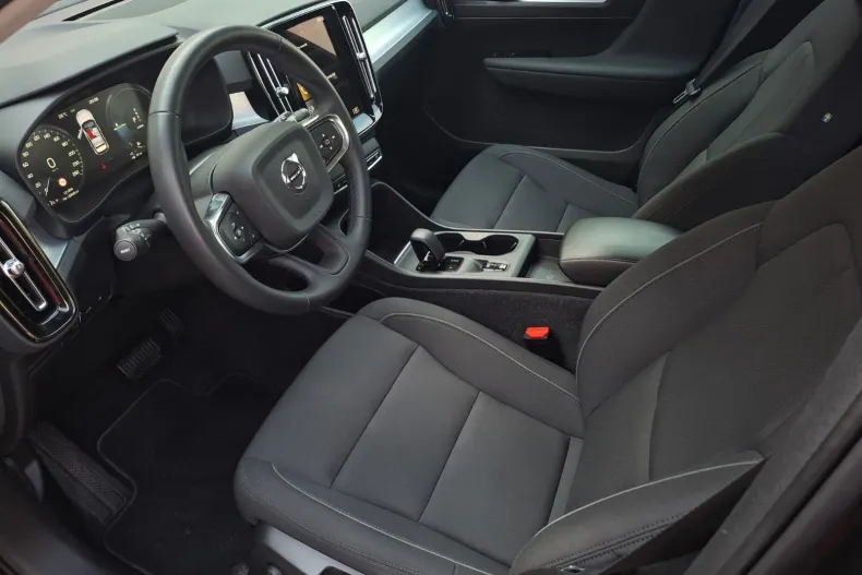 Volvo XC40 din 2021 cu 121.204 km - oferta VOL244023 - foto 13