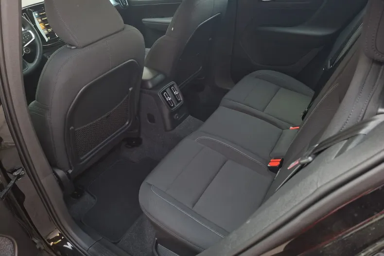 Volvo XC40 din 2021 cu 121.204 km - oferta VOL244023 - foto 15