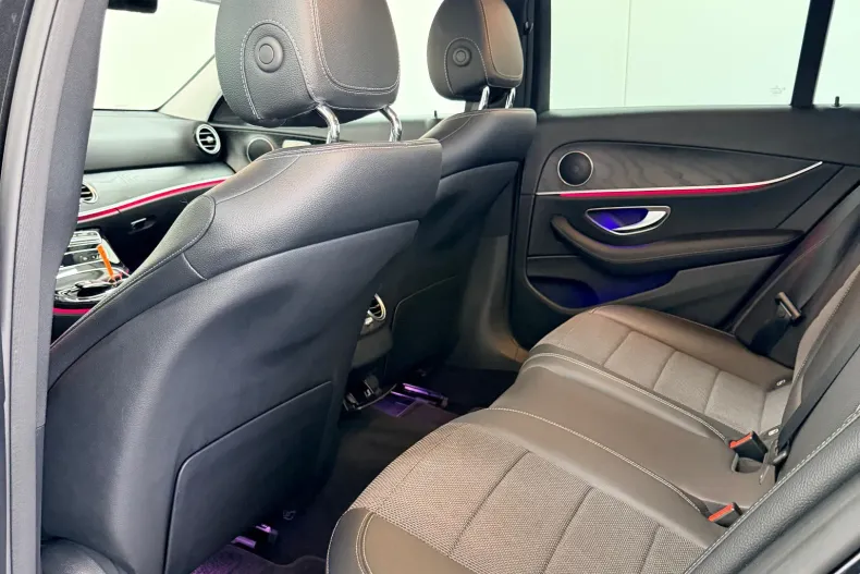 Mercedes-Benz E 200 (Clasa E) din 2021 cu 138.000 km - oferta MER244025 - foto 20