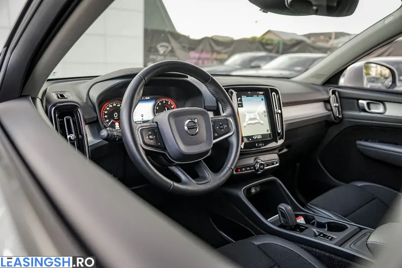 Volvo XC40 din 2020 cu 99.450 km - oferta VOL244033 - foto 12