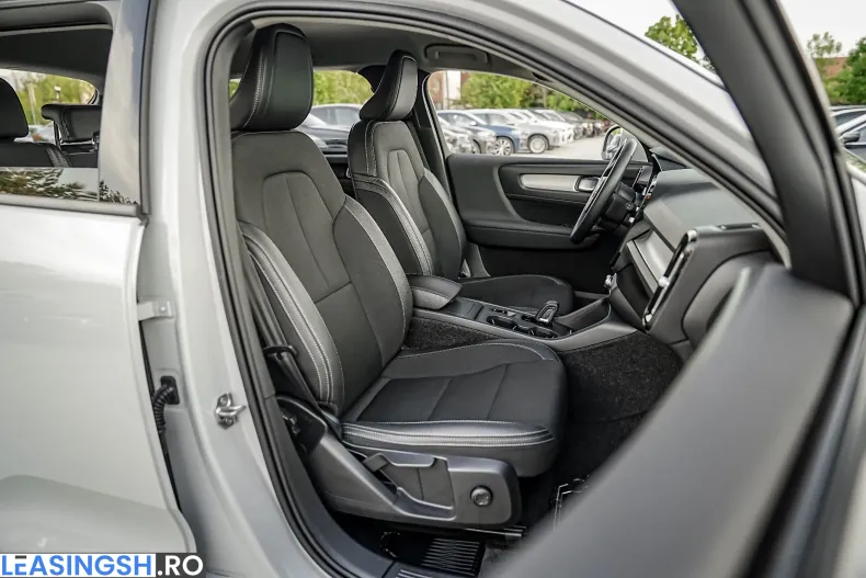Volvo XC40 din 2020 cu 99.450 km - oferta VOL244033 - foto 14