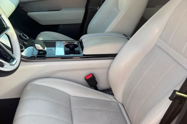 Land Rover Range Rover Velar din 2022 cu 82.893 km - oferta LAN244043 - foto 12