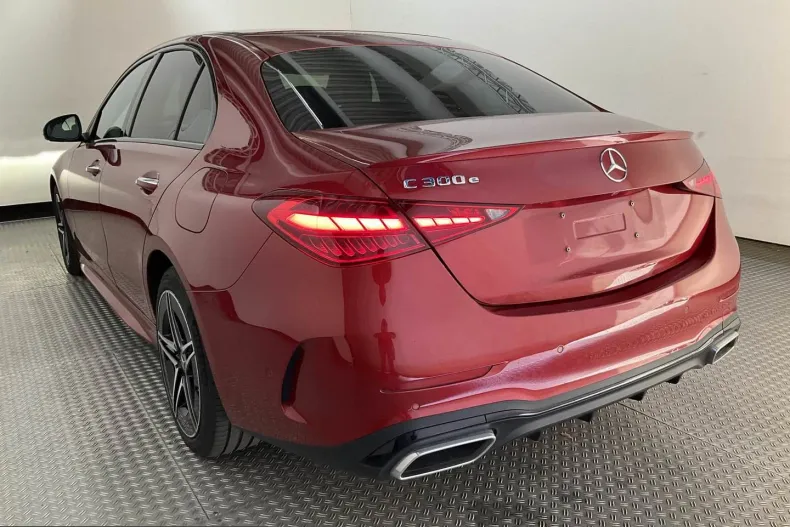 Mercedes-Benz C 300 (Clasa C) din 2022 cu 73.700 km - oferta MER244049 - foto 3
