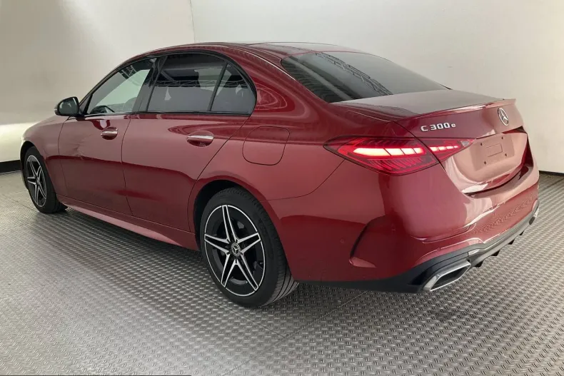 Mercedes-Benz C 300 (Clasa C) din 2022 cu 73.700 km - oferta MER244049 - foto 6