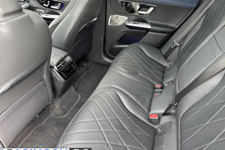 Mercedes-Benz EQE (Clasa E) din 2024 cu 18.101 km - oferta MER244053 - foto 10