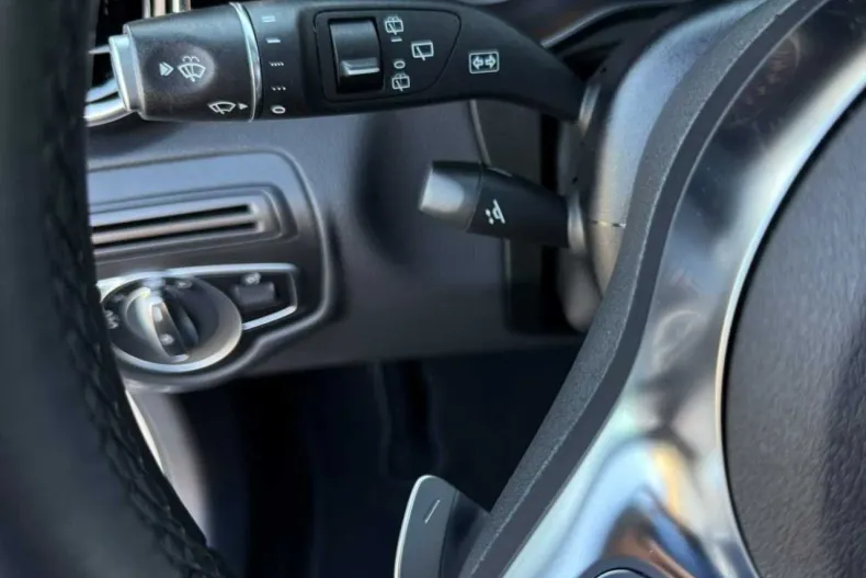 Mercedes-Benz GLC 300 (Clasa GLC) din 2021 cu 134.000 km - oferta MER244065 - foto 24