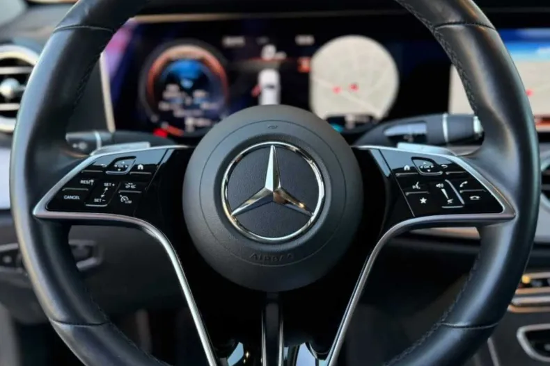 Mercedes-Benz E 300 (Clasa E) din 2021 cu 147.000 km - oferta MER244067 - foto 23
