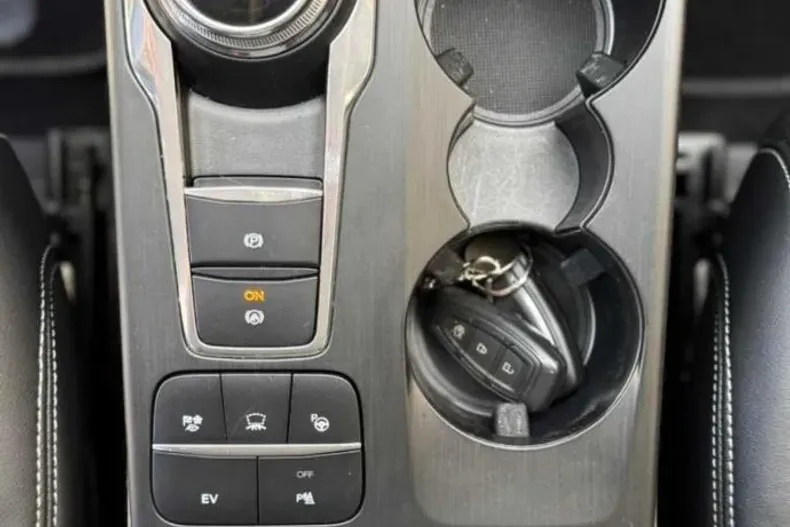 Ford Kuga din 2022 cu 117.000 km - oferta FOR244073 - foto 27