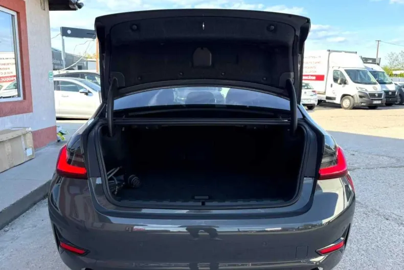 BMW 330 (Seria 3) din 2021 cu 116.000 km - oferta BMW244076 - foto 13