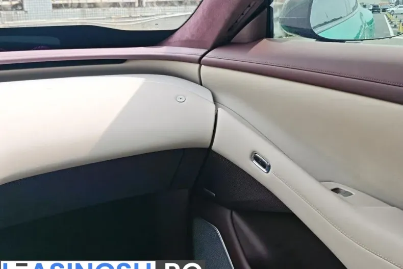 Xiaomi YU7 din 2025 cu 4.200 km - oferta XIA244077 - foto 14