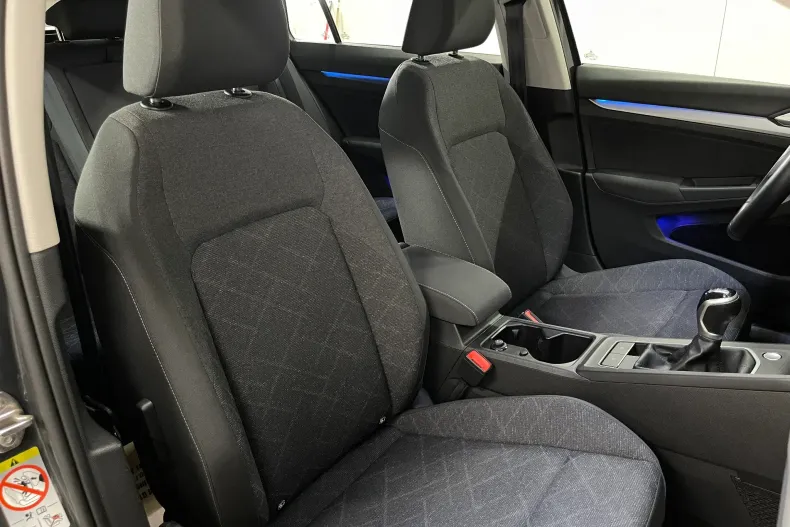 Volkswagen Golf din 2021 cu 53.280 km - oferta VOL244078 - foto 10