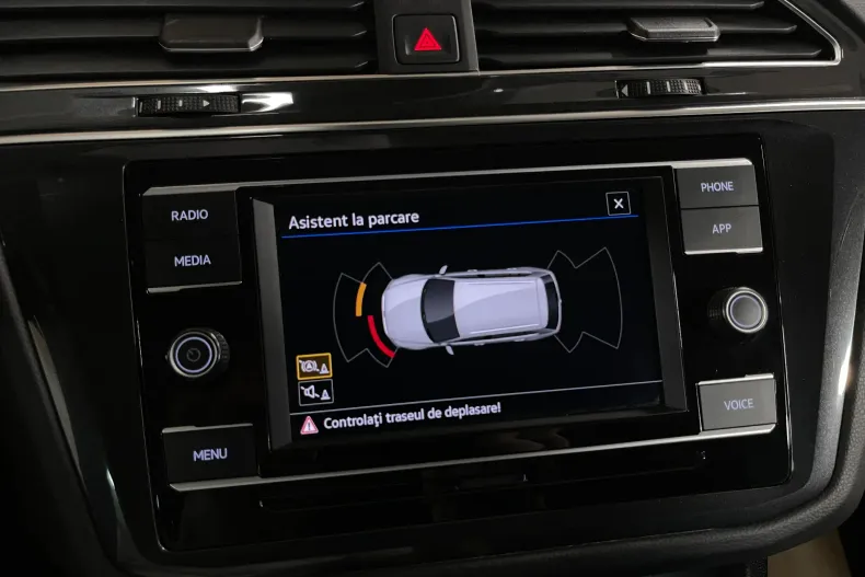 Volkswagen Tiguan din 2022 cu 72.084 km - oferta VOL244079 - foto 16